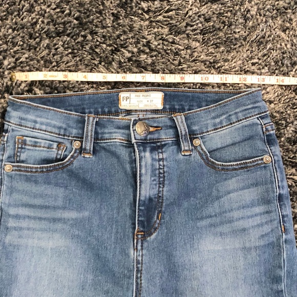 {UO} FREE PEOPLE Jeans - Picture 7 of 8